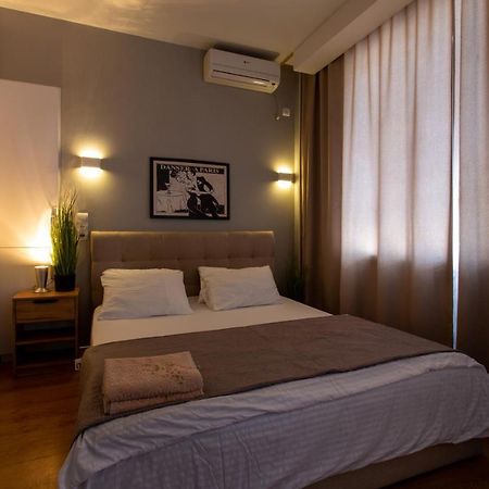 Modern Studio Beside Metro Yaroslava Mudroho, Universytet - Chernyshevska Str 95-7 Carcóvia Exterior foto
