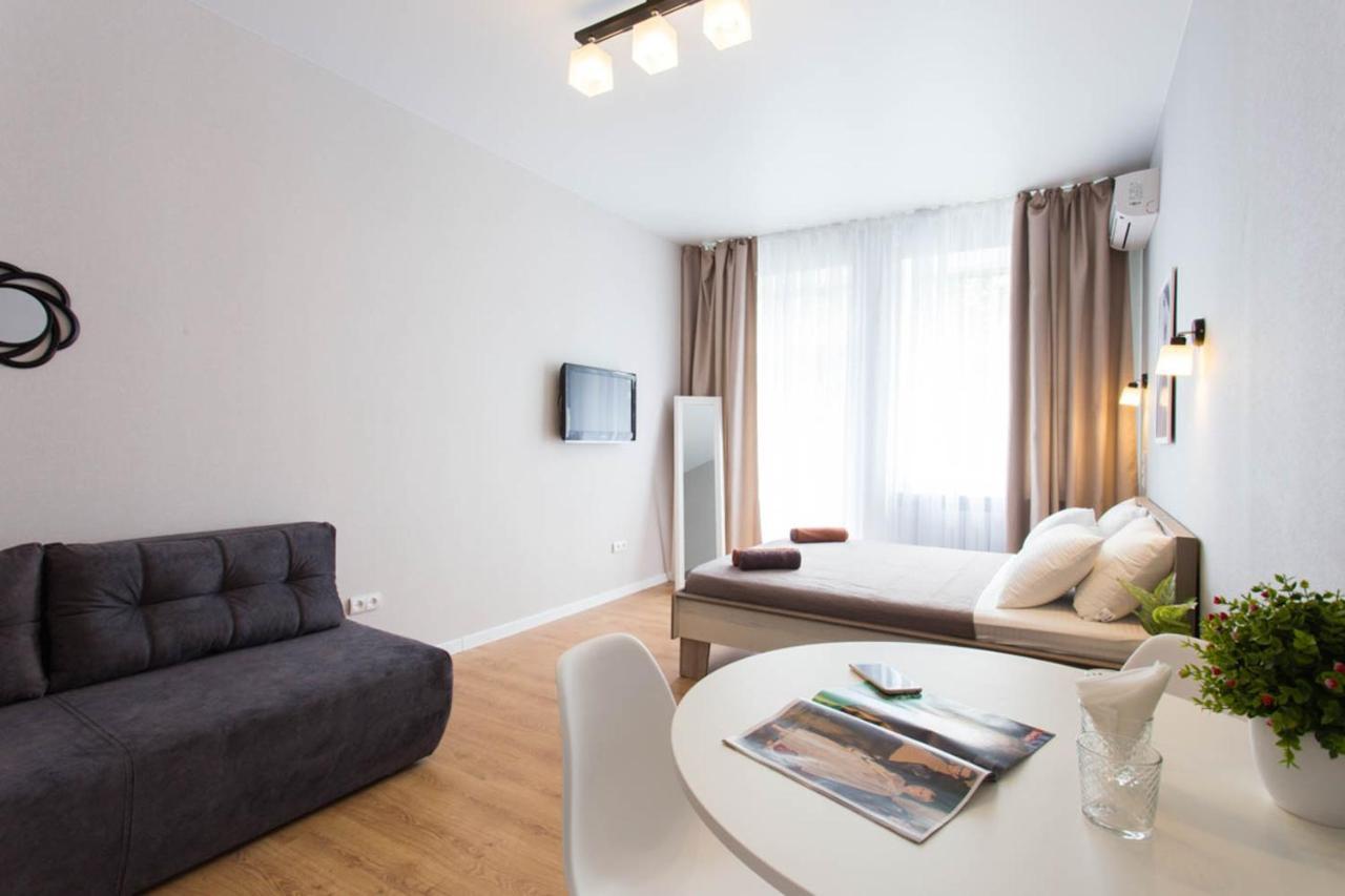 Modern Studio Beside Metro Yaroslava Mudroho, Universytet - Chernyshevska Str 95-7 Carcóvia Exterior foto