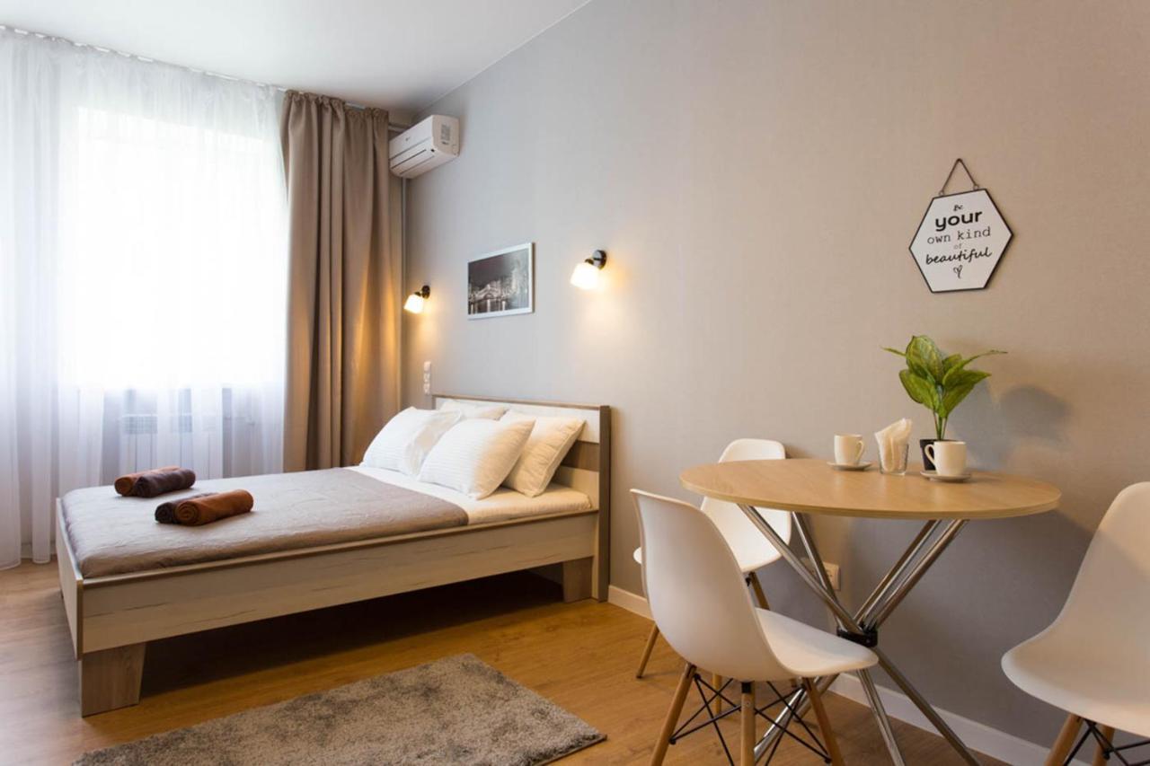 Modern Studio Beside Metro Yaroslava Mudroho, Universytet - Chernyshevska Str 95-7 Carcóvia Exterior foto