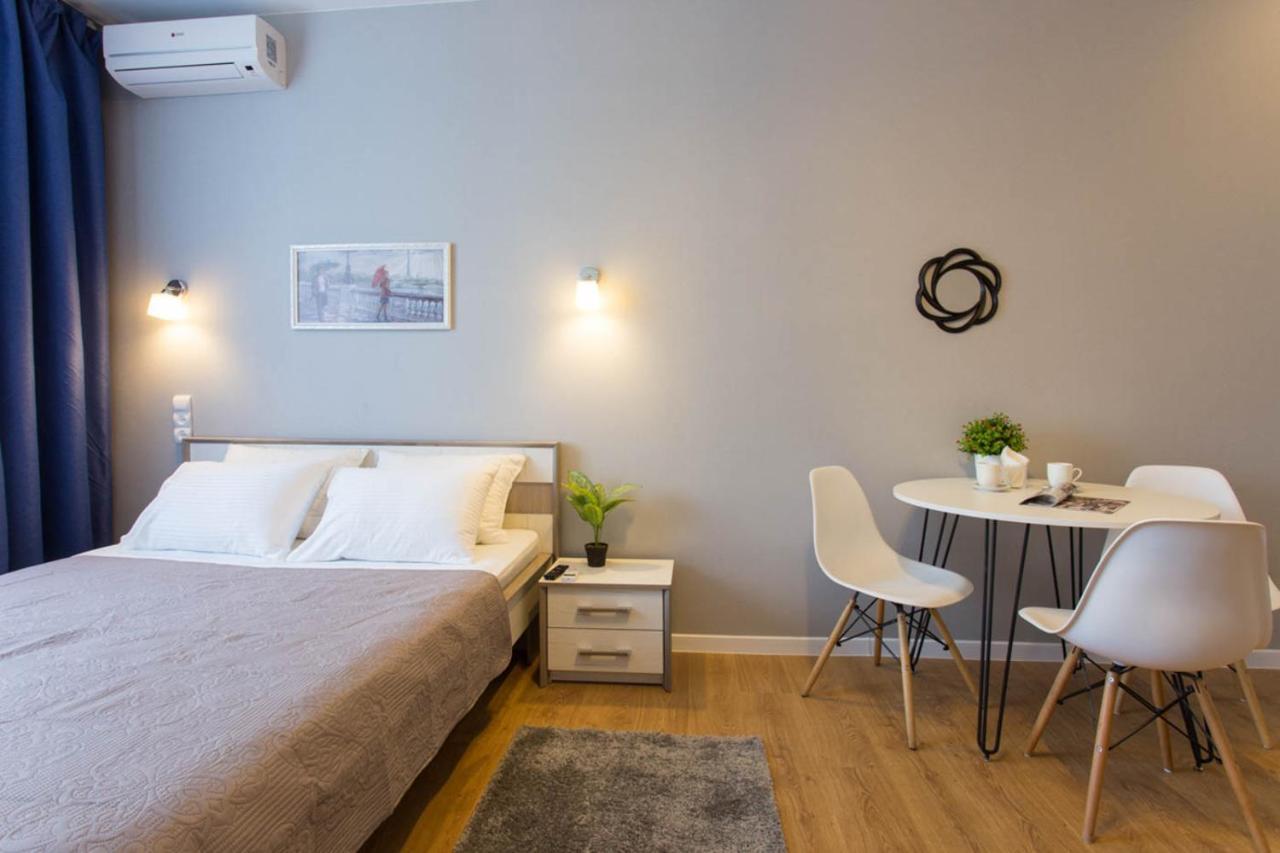 Modern Studio Beside Metro Yaroslava Mudroho, Universytet - Chernyshevska Str 95-7 Carcóvia Exterior foto