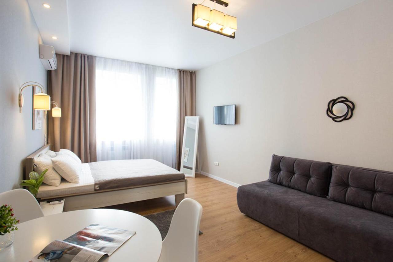 Modern Studio Beside Metro Yaroslava Mudroho, Universytet - Chernyshevska Str 95-7 Carcóvia Exterior foto