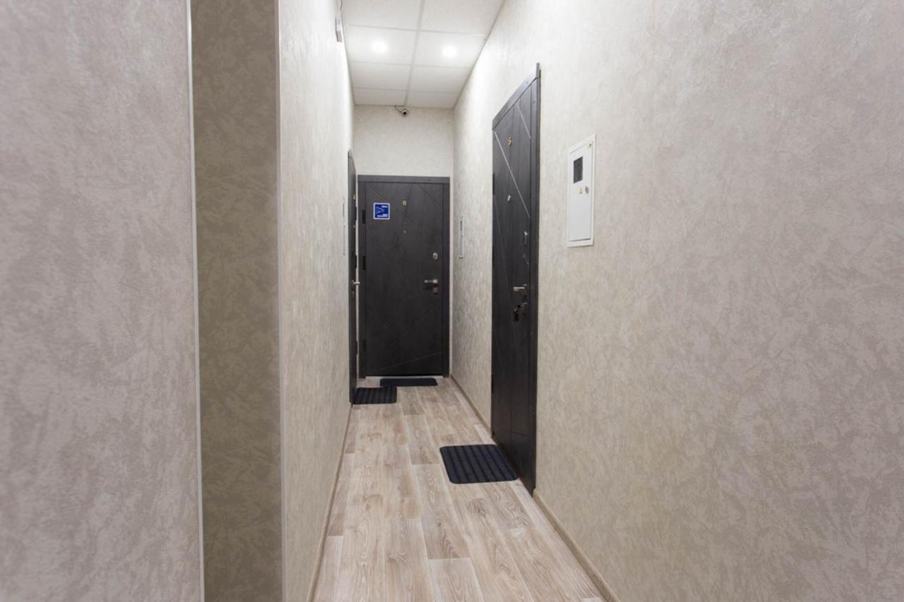 Modern Studio Beside Metro Yaroslava Mudroho, Universytet - Chernyshevska Str 95-7 Carcóvia Exterior foto