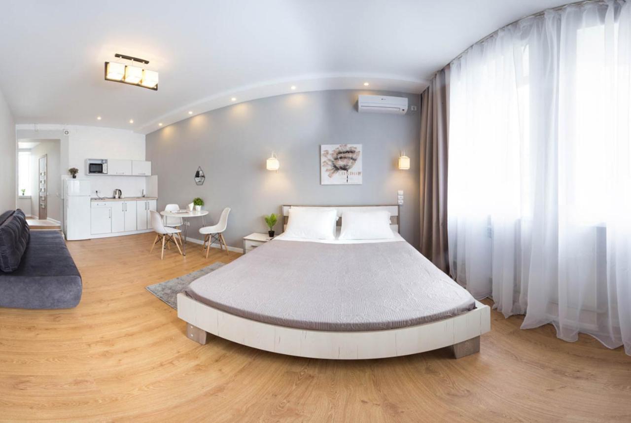 Modern Studio Beside Metro Yaroslava Mudroho, Universytet - Chernyshevska Str 95-7 Carcóvia Exterior foto