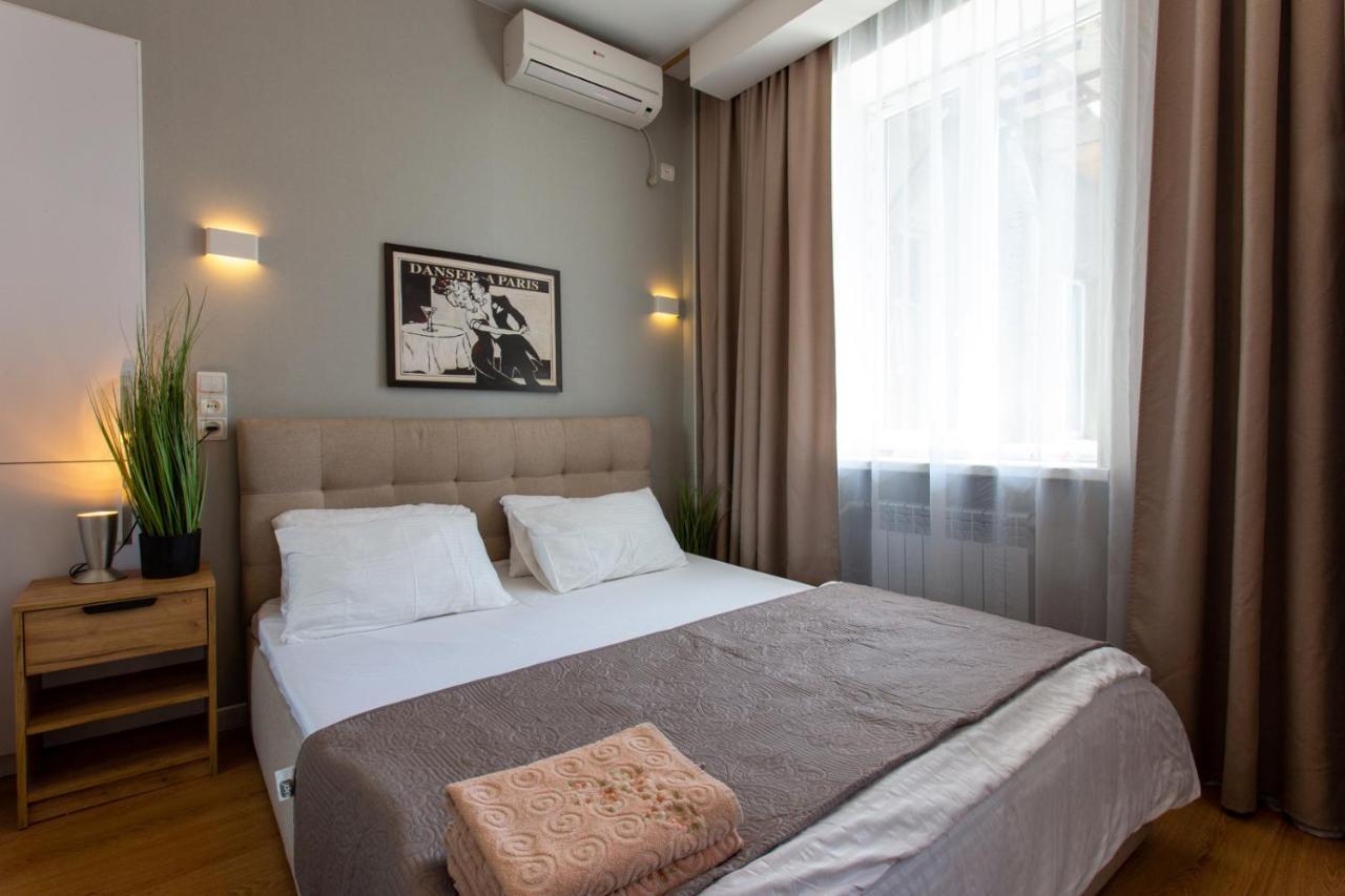 Modern Studio Beside Metro Yaroslava Mudroho, Universytet - Chernyshevska Str 95-7 Carcóvia Exterior foto